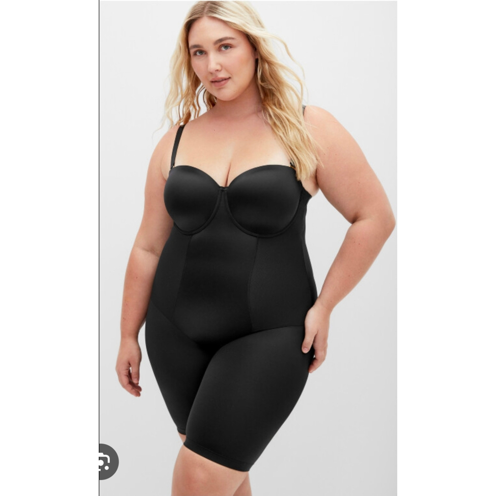 NWT City Chic Smoothing and Chic Strapless Mid-Thigh Bodysuit Shapewear Size 42C